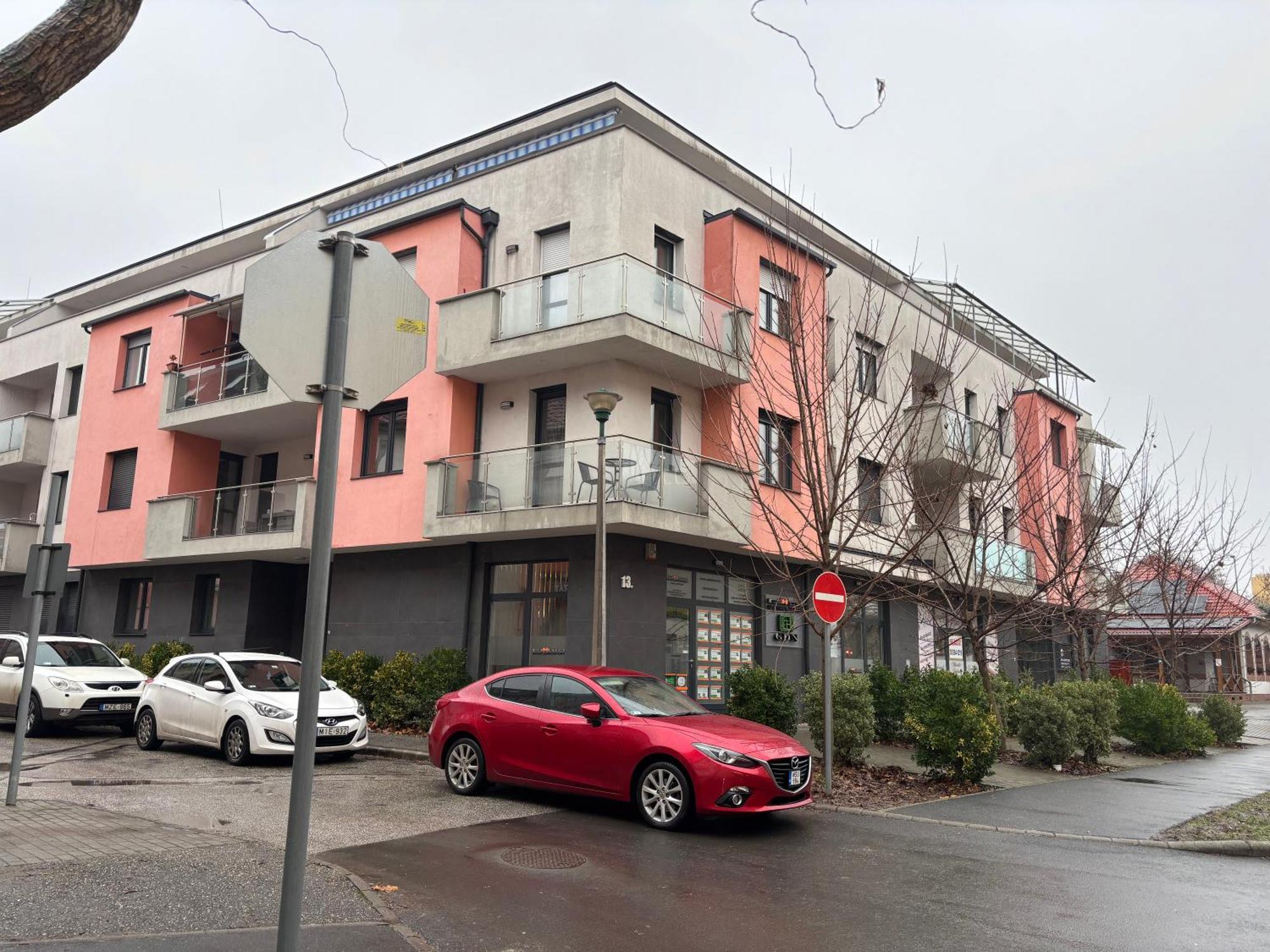 Pizza Tabor Apartman ミシュコルツ エクステリア 写真