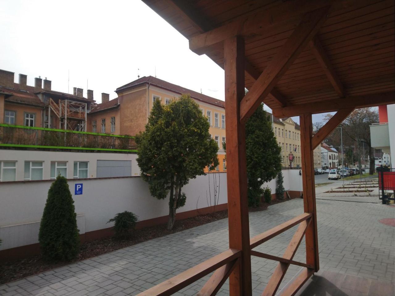 Pizza Tabor Apartman ミシュコルツ エクステリア 写真